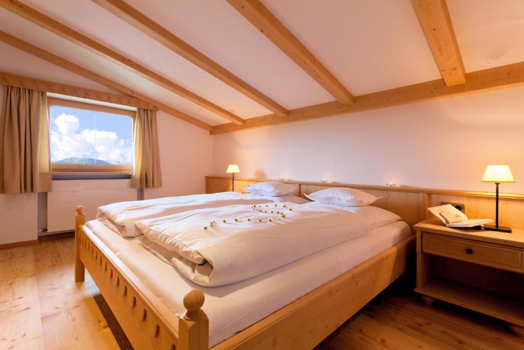 Hotel Lärchenhof Natur Seefeld in Tirol Zimmer foto